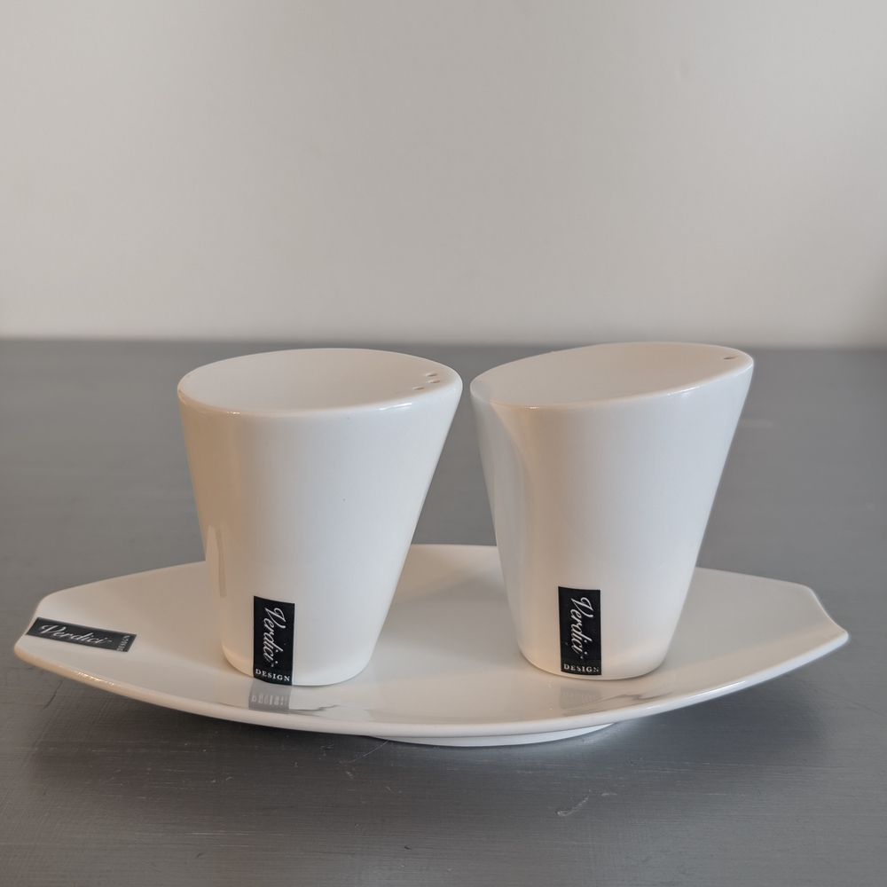 Verdici Design Italian Shaker Set Salt & Pepper | Modern White Kitchen